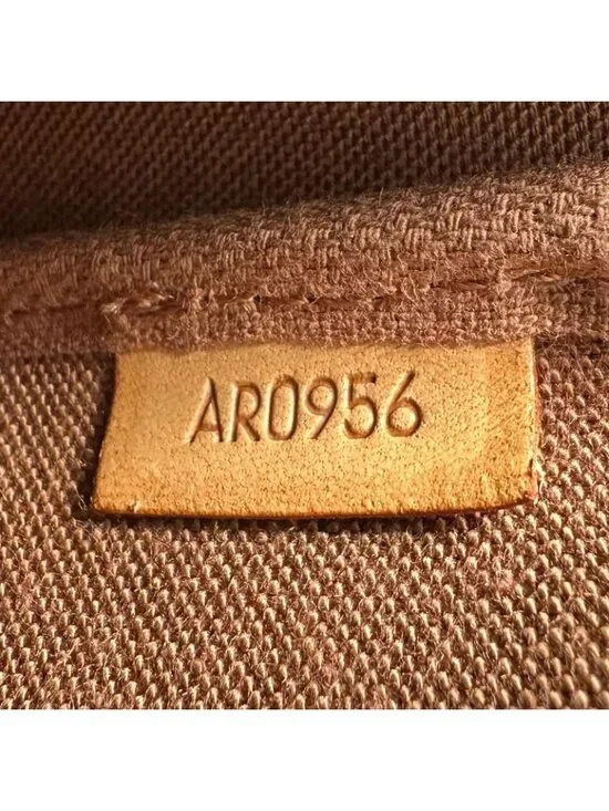 Louis Vuitton Pochette Handbag Brown Pouch - Picture 12 of 16